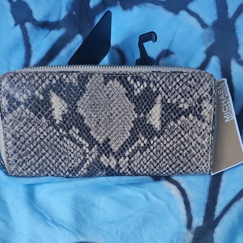 Michael Kors Snake Print Wallet - Tan and Black - Picture 2 of 10